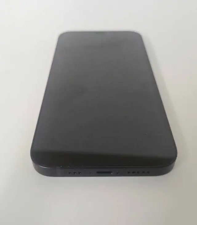 iPhone 12 | Good Condition - Photo 4