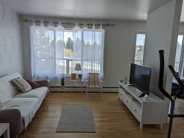 4 1/2 à Ste-Foy Piscine Intérieure Pour JUILLET - Photo 2