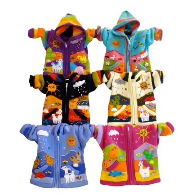 CHANDAIL POUR ENFANT TRICOTE A LA MAIN