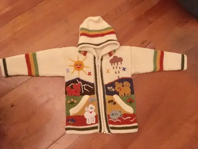 CHANDAIL POUR ENFANT TRICOTE A LA MAIN - Photo 2