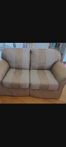 Wall unit and couches - Photo 2