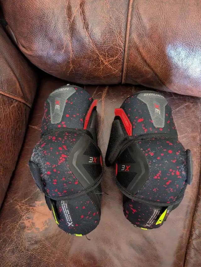 Bauer elbow pads - Photo 3