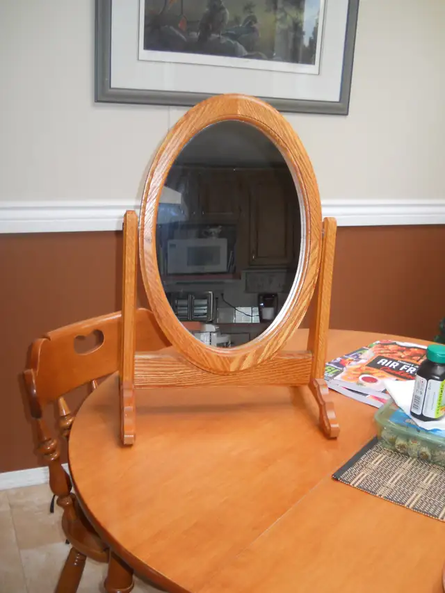 UNIQUE SOLID OAK DRESSING TABLE MIRROR