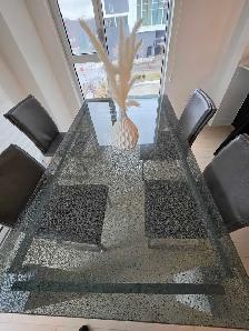 High End Glass Table with 4 leather chairs - Photo 2