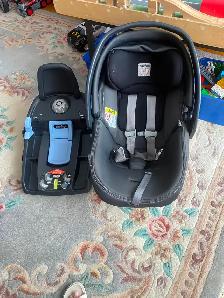 CHILDREN’S CAR SEATS.