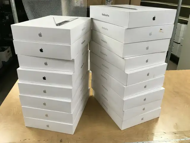 Macbook Pro (2017) Touchbar Core i7 13' 16Gb ram/256GB