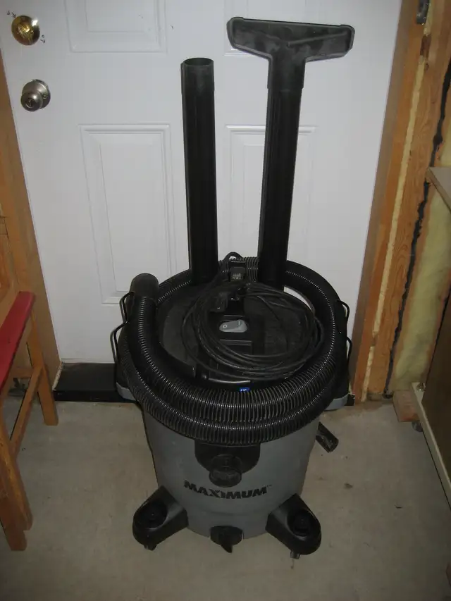 MAXIMUM 45 L,  6.0 Peak HP Portable Wet/Dry Shop Vacuum