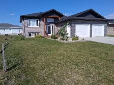 SINGLE BI-LEVEL HOUSE FOR SALE - Photo 2