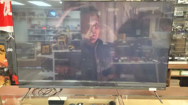 60' Phillips Roku Smart TV