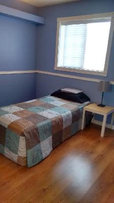 ROOM FOR RENT, SHORT TERM RENTAL, KINGSWAY MALL AREA, DOWNTOWN - Photo 5