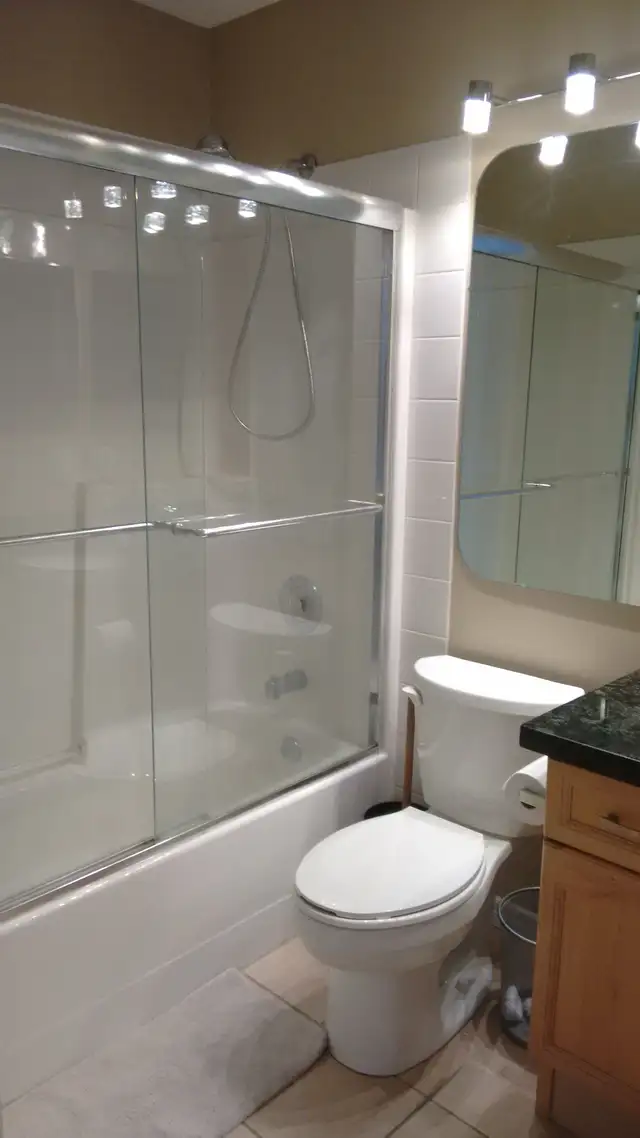 ROOM FOR RENT, SHORT TERM RENTAL, KINGSWAY MALL AREA, DOWNTOWN - Photo 8