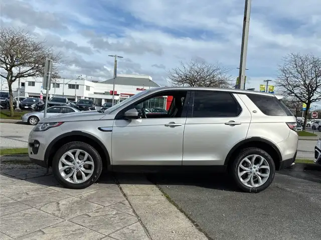 2017 Land Rover Discovery Sport HSE AWD NO Accident BC Vehicle - Photo 9