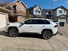 2023 Toyota RAV4 Limited Hybrid - Photo 4