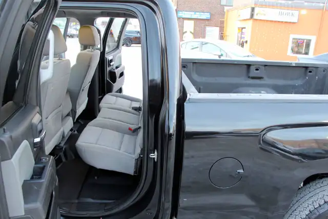 2016 Chevrolet Silverado 1500 Double Cab 4x4 Certified - Photo 11