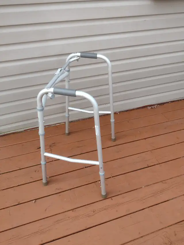 Folding Walker - Photo 3