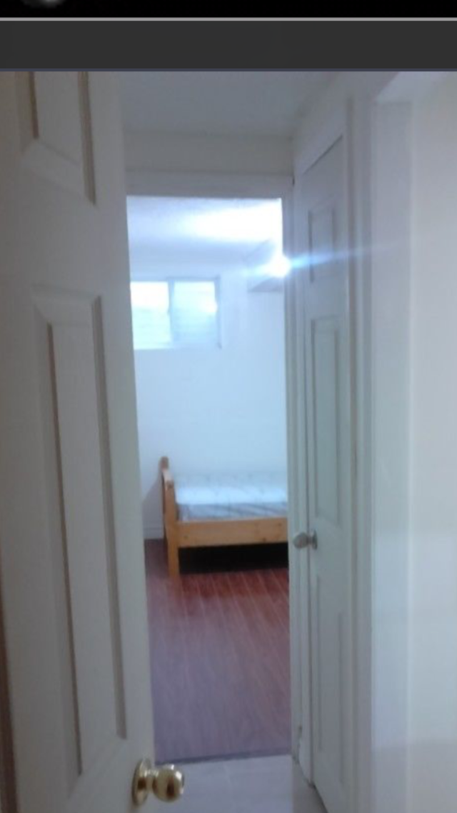 Private rooms with private washrooms - Photo 2