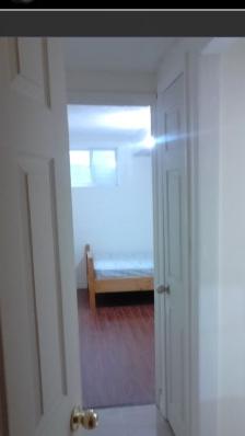 Private rooms with private washrooms - Photo 2