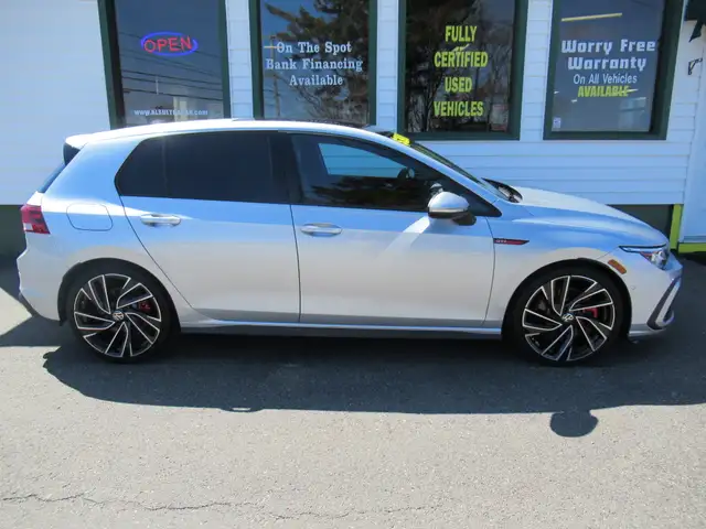 2024 Volkswagen Golf GTI Performance Autobahn | One Owner | Clea - Photo 7