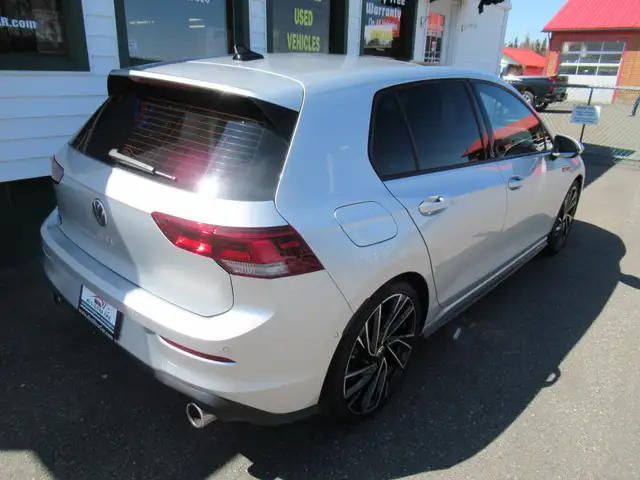 2024 Volkswagen Golf GTI Performance Autobahn | One Owner | Clea - Photo 12