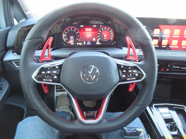 2024 Volkswagen Golf GTI Performance Autobahn | One Owner | Clea - Photo 22