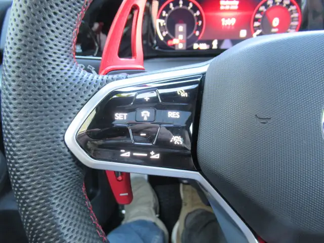 2024 Volkswagen Golf GTI Performance Autobahn | One Owner | Clea - Photo 23