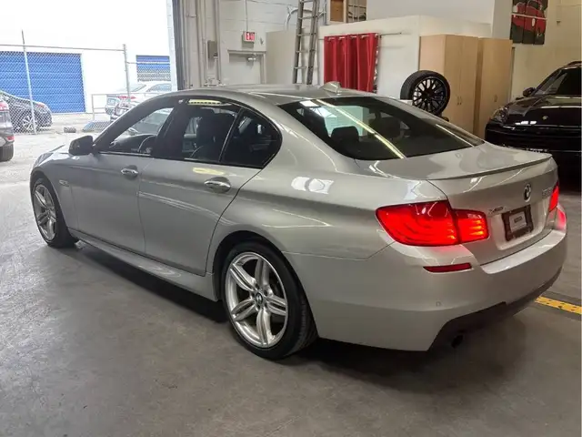 2013 BMW 535i xdrive Low kms BC Vehicle 1 claim under 2k - Photo 8