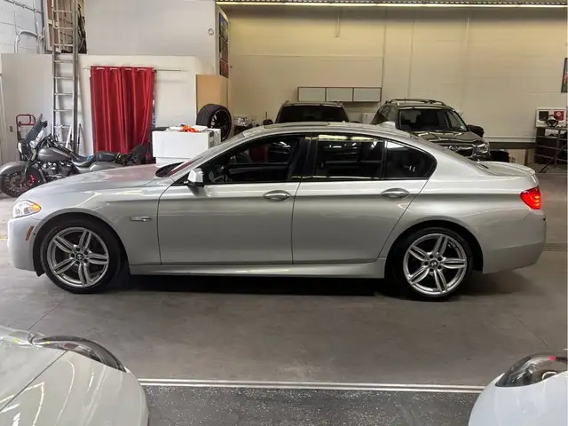 2013 BMW 535i xdrive Low kms BC Vehicle 1 claim under 2k - Photo 9