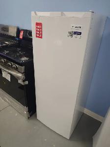 Frigidaire '22' White Convertible Upright Freezer on Sale‼️ - Photo 3