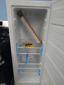 Frigidaire '22' White Convertible Upright Freezer on Sale‼️ - Photo 5