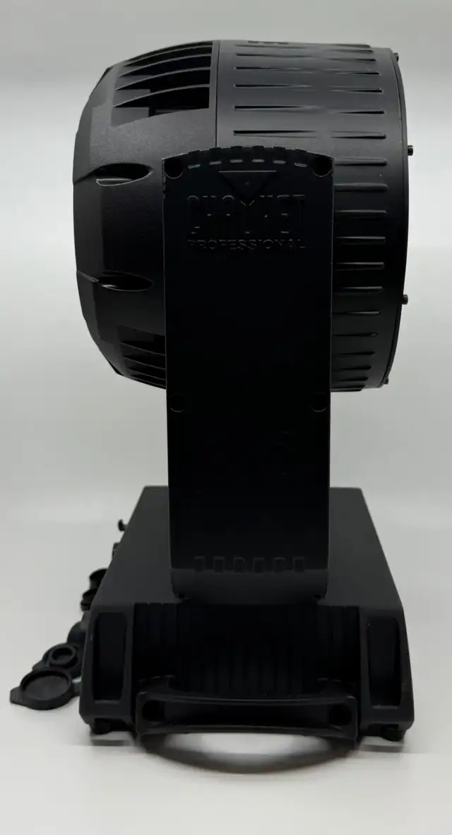 Chauvet Pro Rogue Outcast 2X Wash Moving Head Light $1249 - Photo 6