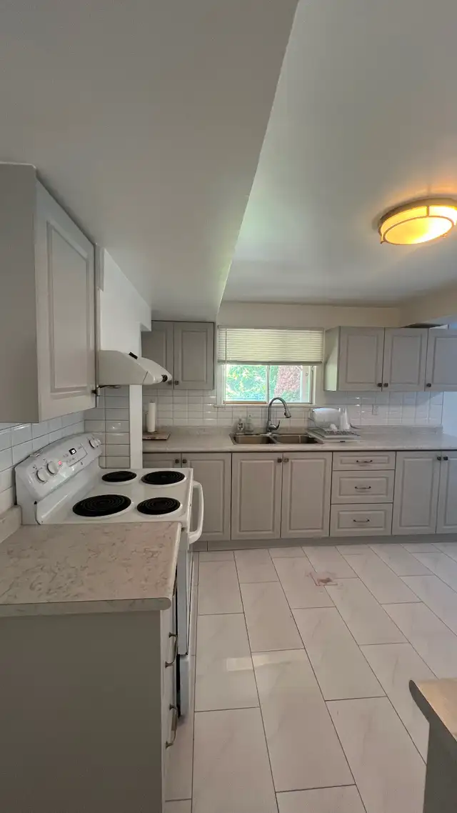 Above ground basement suite in Scarborough - Photo 2