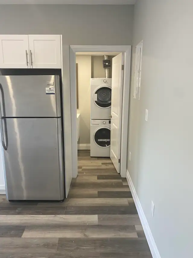 33 & 44 Berkley Drive - Bachelor for Rent in St. Catharines - Photo 5