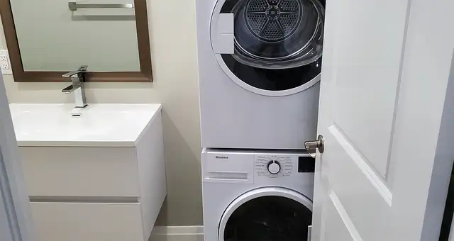 33 & 44 Berkley Drive - Bachelor for Rent in St. Catharines - Photo 6