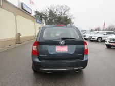 2011 Kia Rondo EX - Photo 7