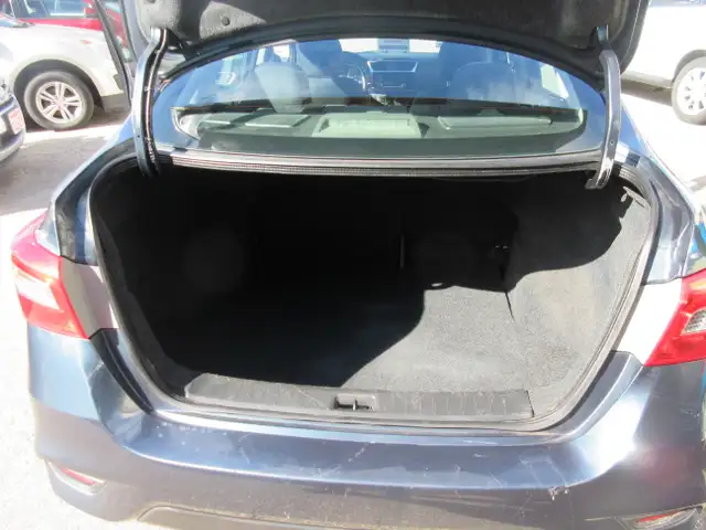 2018 Nissan Sentra S - Photo 12