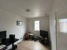 26-041 Lovely home in Central Dartmouth - Photo 5