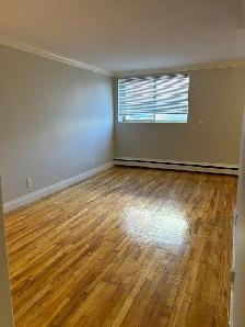 Spacious 2 Bedroom Apartment for Rent! - Photo 2