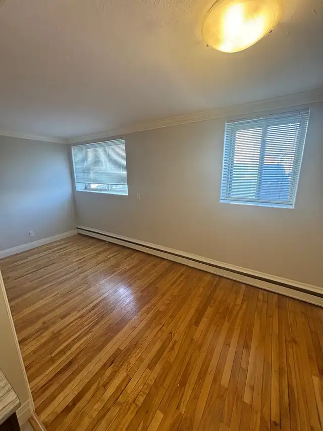 Spacious 2 Bedroom Apartment for Rent! - Photo 4