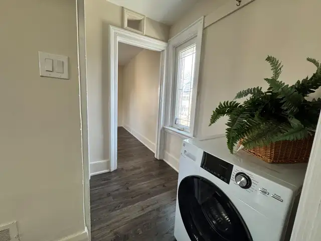 Cozy Loft-Style 1 Bed Apartment on Owen St. - Photo 15