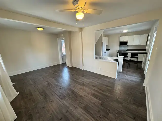 Cozy Loft-Style 1 Bed Apartment on Owen St. - Photo 19