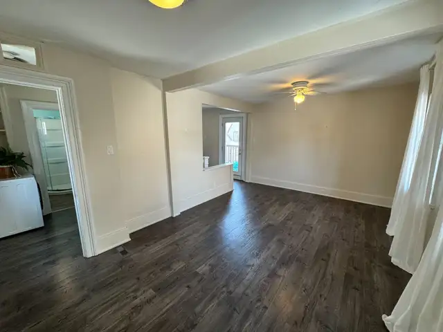 Cozy Loft-Style 1 Bed Apartment on Owen St. - Photo 26