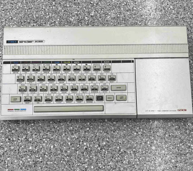 Timex Sinclair 2068 Personal Computer - Photo 2