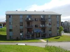 4 1/2 l'ANCIENNE-LORETTE au 1300 rue de la Colline - 1er AOUT