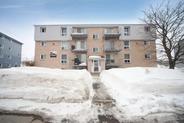 4 1/2 l'ANCIENNE-LORETTE au 1300 rue de la Colline - 1er AOUT - Photo 13