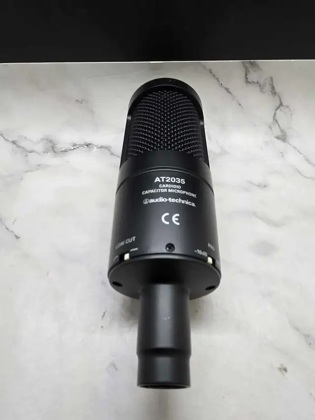 Audio Technica AT2035 Mic - Photo 2
