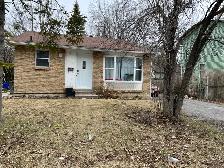 38 Calderwood Drive - Lower - 2 bed, 1 bath ALL INCLUSIVE STUDEN - Photo 2