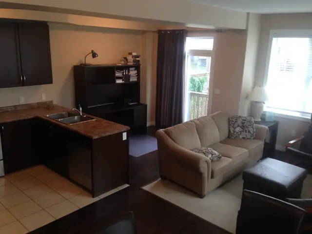 779 Newmarket Lane - 3 bed, 2.5 bath - 3 Bedroom House for Rent - Photo 4