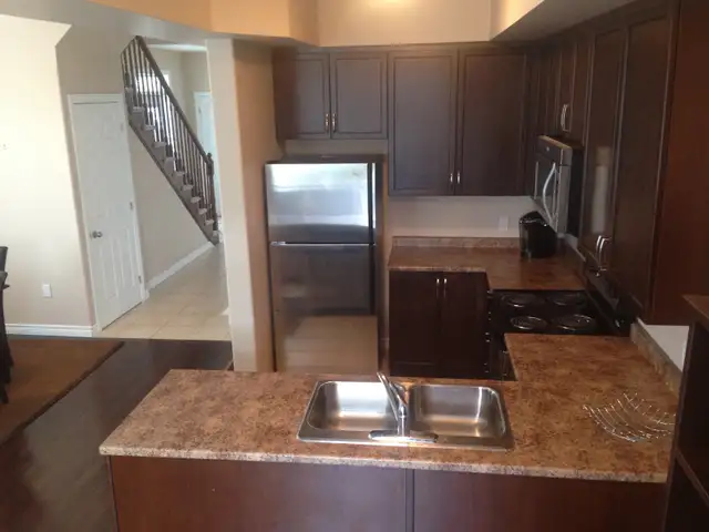 779 Newmarket Lane - 3 bed, 2.5 bath - 3 Bedroom House for Rent - Photo 8