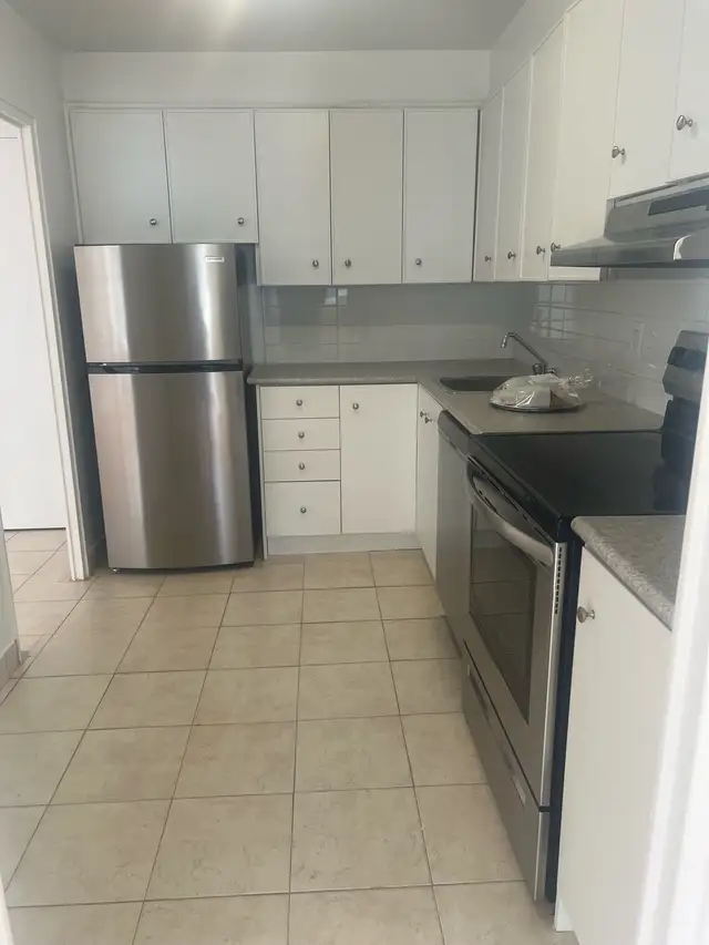 Female Only - Private Room avaliable near York Mills Subway - Photo 4