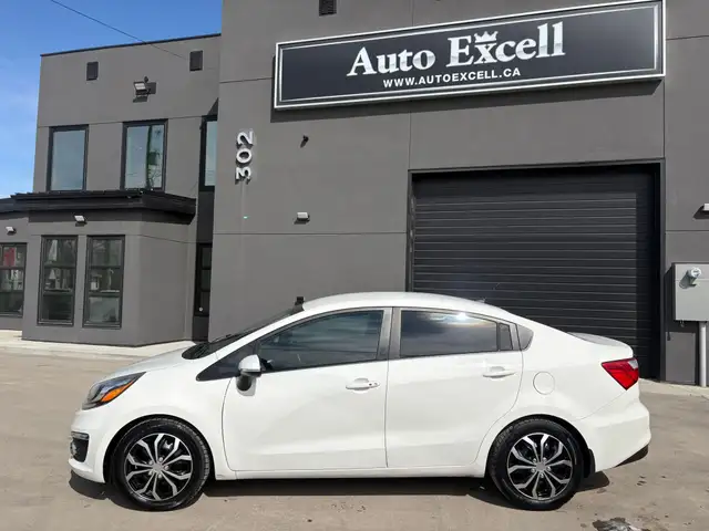2016 KIA RIO SX - LEATHER SEATS - HEATED SEATS - BACK-UP CAMERA - Photo 2